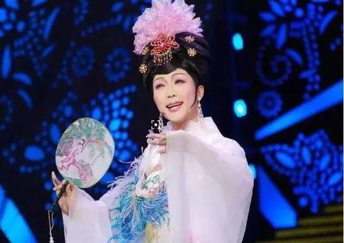 娱乐吃瓜酱李玉刚,娱乐吃瓜酱的跨界传奇  第3张